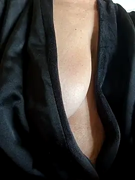 lucamila2903's Live XXX Chat