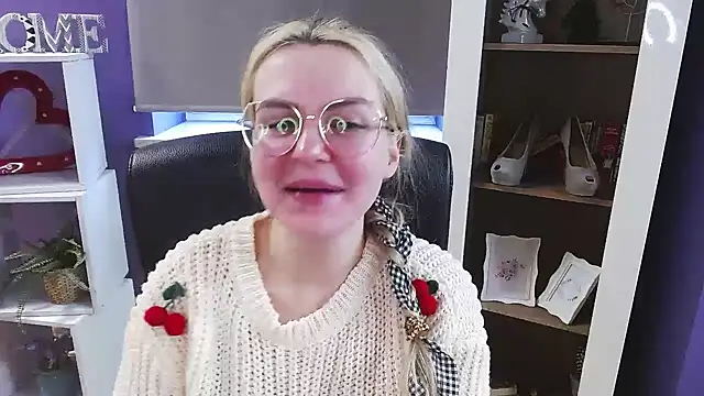 XXX chat uživo modela Zoey_Erotic