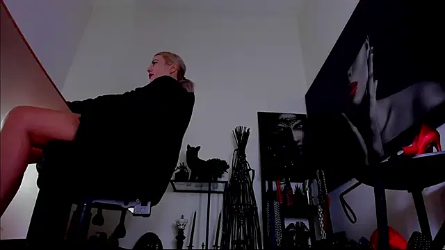 MistressDemi 现场XXX聊天