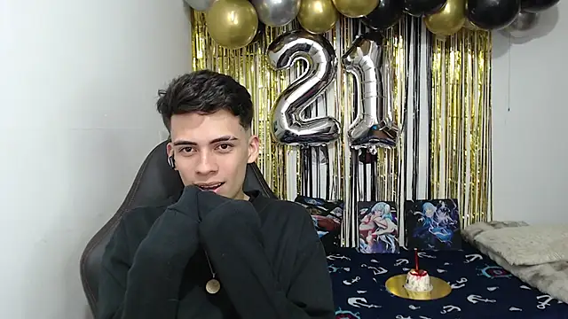 Rimuru17: онлайн-секс-чат