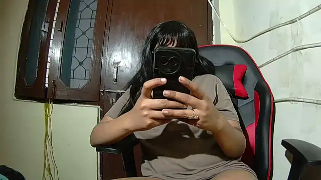 แชท XXX สดของ callmeshreya