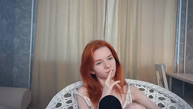 TarynPalek Show in webcam