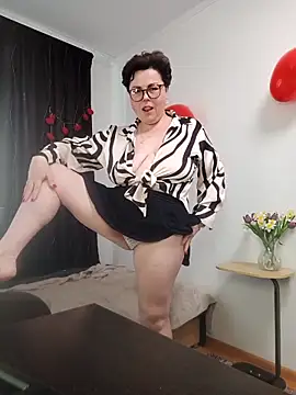 EllaLove2277 élő XXX-chatje