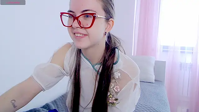 Sarah_HS – Naživo XXX chat