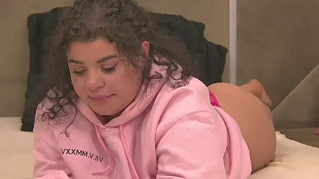 BustyMadison Live XXX-chat