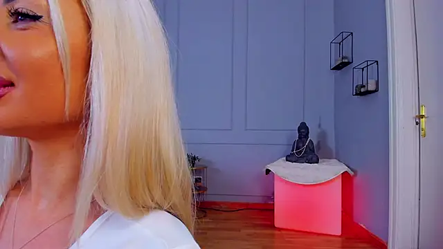 Awww_Ella Live XXX-chat