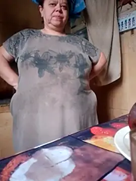 oksana72 élő XXX-chatje