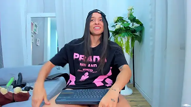 ViictoriiaSaenz Live XXX Chat