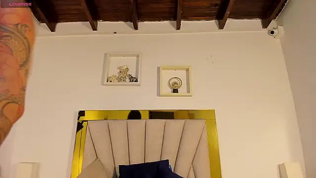 vahiolet_fuentes লাইভ XXX চ্যাট