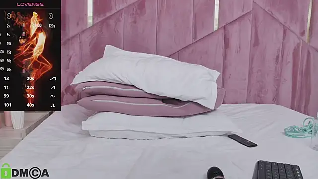 XXX chat uživo modela SelenaDaze