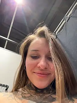 KishaMur লাইভ XXX চ্যাট