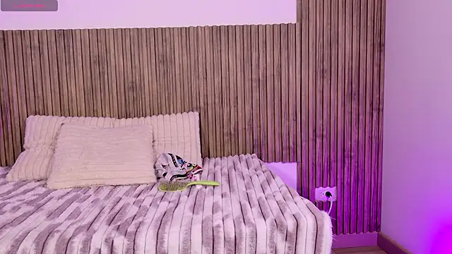 ZoeAniston Live XXX-Chat