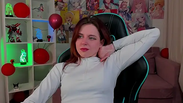 Chatroom XXX en direct de FreyaVey