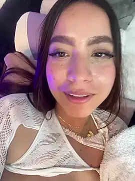 IamSteph13 – Naživo XXX chat