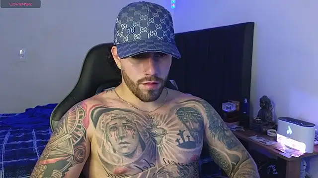 Ades_Lowe live XXX chat