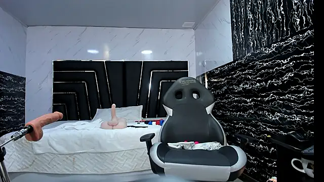 Ladyy_Scarlett Live XXX-Chat