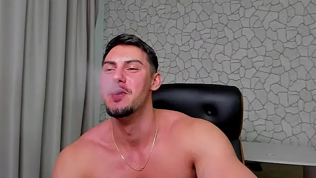 ClintMasters live XXX chat