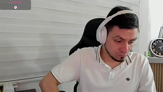 Rick_Adams live XXX chat