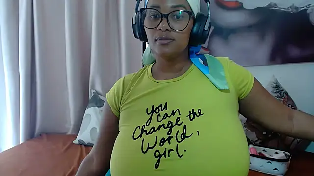 Chat +18 de Stormy-Stella ao vivo