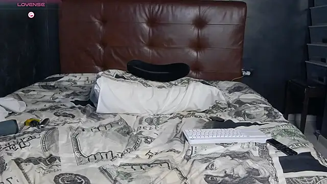 Chat +18 de DanielCrush1 ao vivo