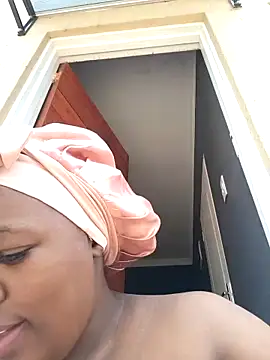 SWEETDOLLY29XX live XXX chat