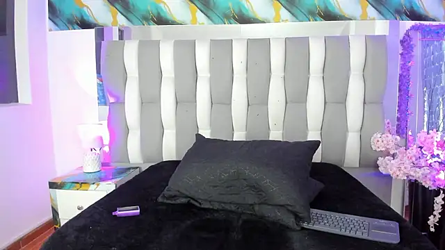 IsaDiiaz live XXX chat