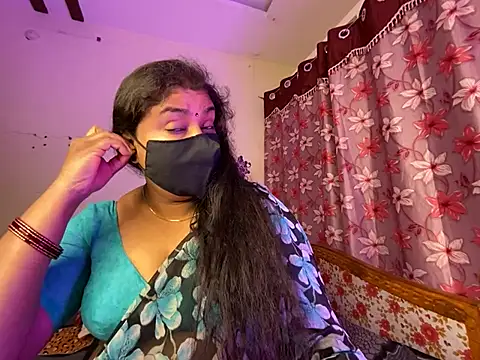 Chatroom XXX en direct de LouleyRanii