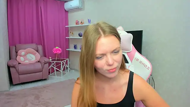 Strawberrye Chat XXX in diretta