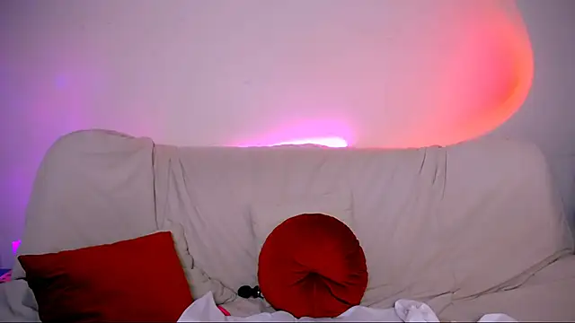 XXX chat uživo modela ElenaMonroe