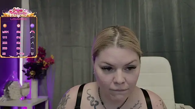 Issa_Jo Chat XXX in diretta