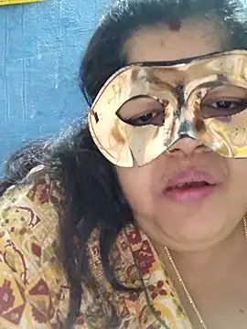 tamilthanushri Adlı Modelin Canlı XXX Sohbeti