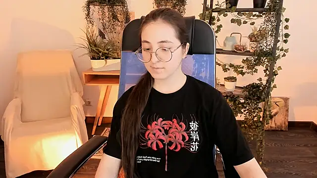 VirtuallVoyant Chat XXX live