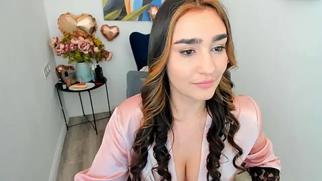 Chatroom XXX en direct de GoldenHeart_1