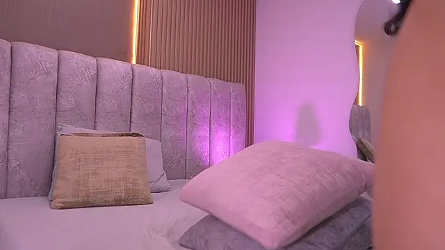 violeta_aroca's Live XXX Chat