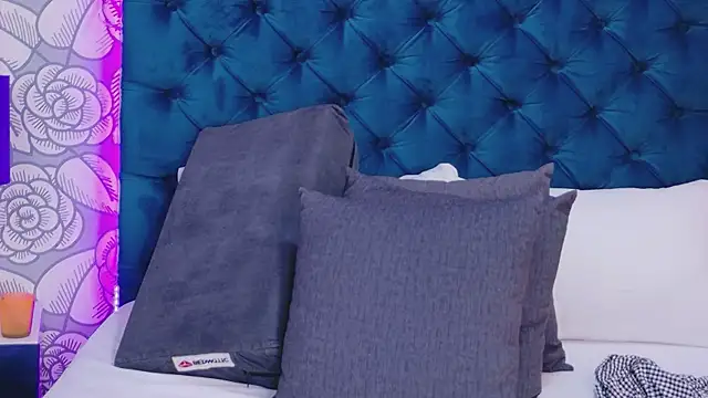 Chatroom XXX en direct de HazelMoret