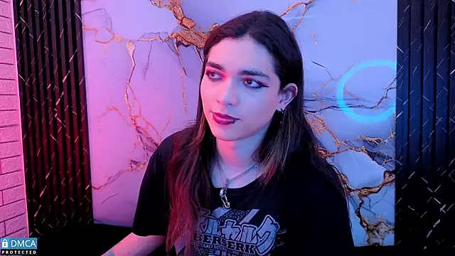 Онлайн чат XXX MaeveKuro