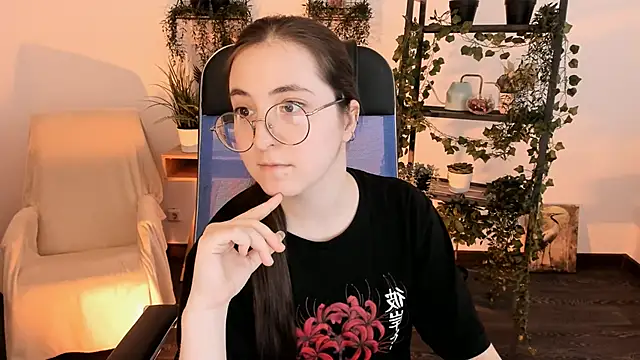 VirtuallVoyant 라이브 XXX 채팅