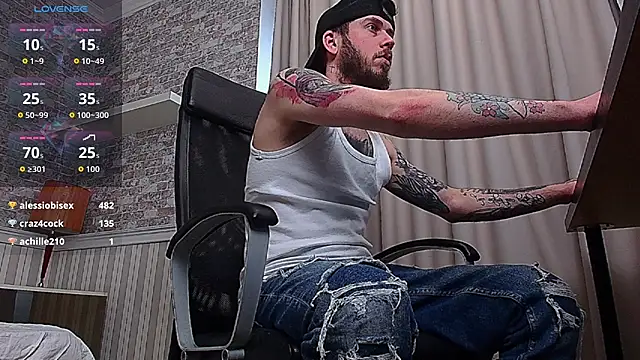 Онлайн чат XXX JonahShaw