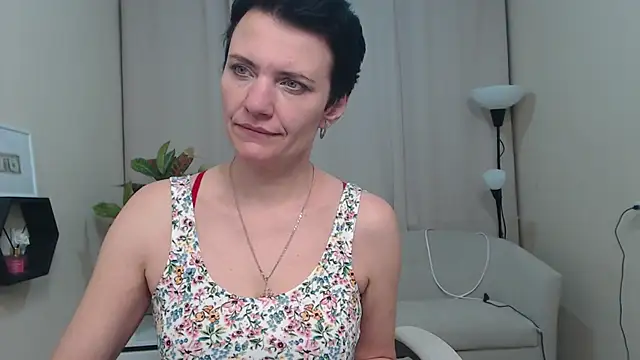 AvaSaturnian Webcamshow