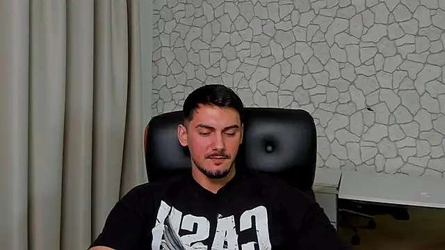 Онлайн чат XXX ClintMasters