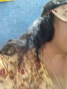 Chatroom XXX en direct de tamilthanushri