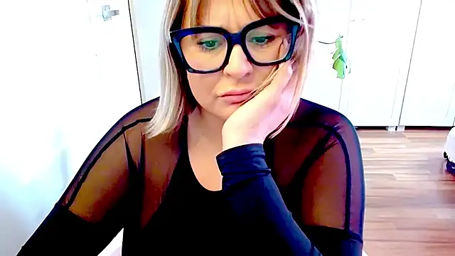 Chat XXX Live teaseDiana