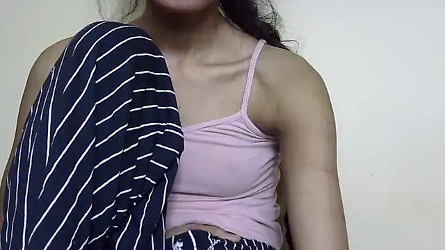 Anu_tinyのライブXXXチャット