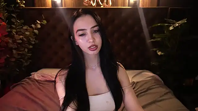 WildKittenX_ – webcam-show