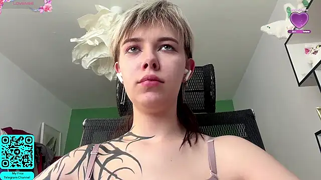 EngelAlman Adlı Modelin Web Kamerası Şovu