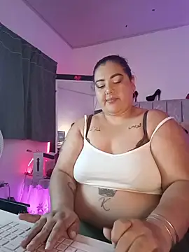 دردشة AndreaKinky الجنسية المباشرة