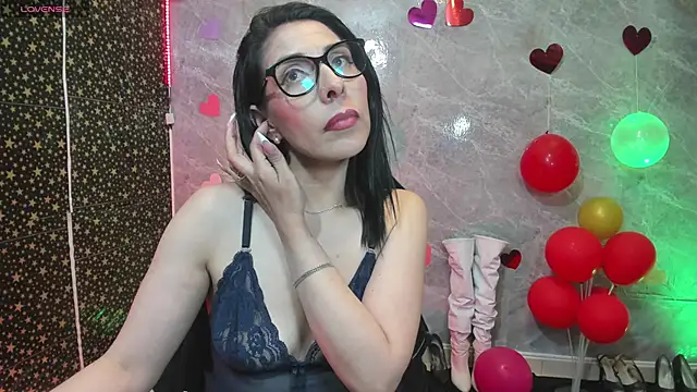 adellelennoxx Show Webcam