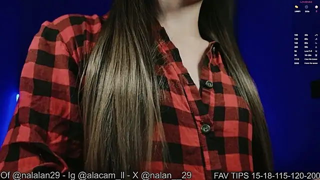 Chat XXX en directo de Nalan__