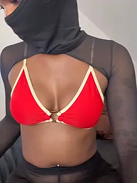 KiaraAmara Chat XXX in diretta