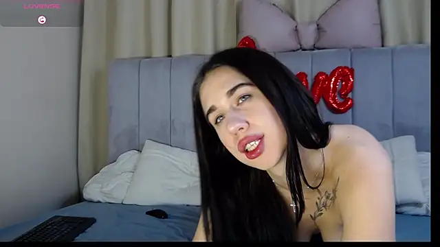 Erikka__'s Live XXX Chat